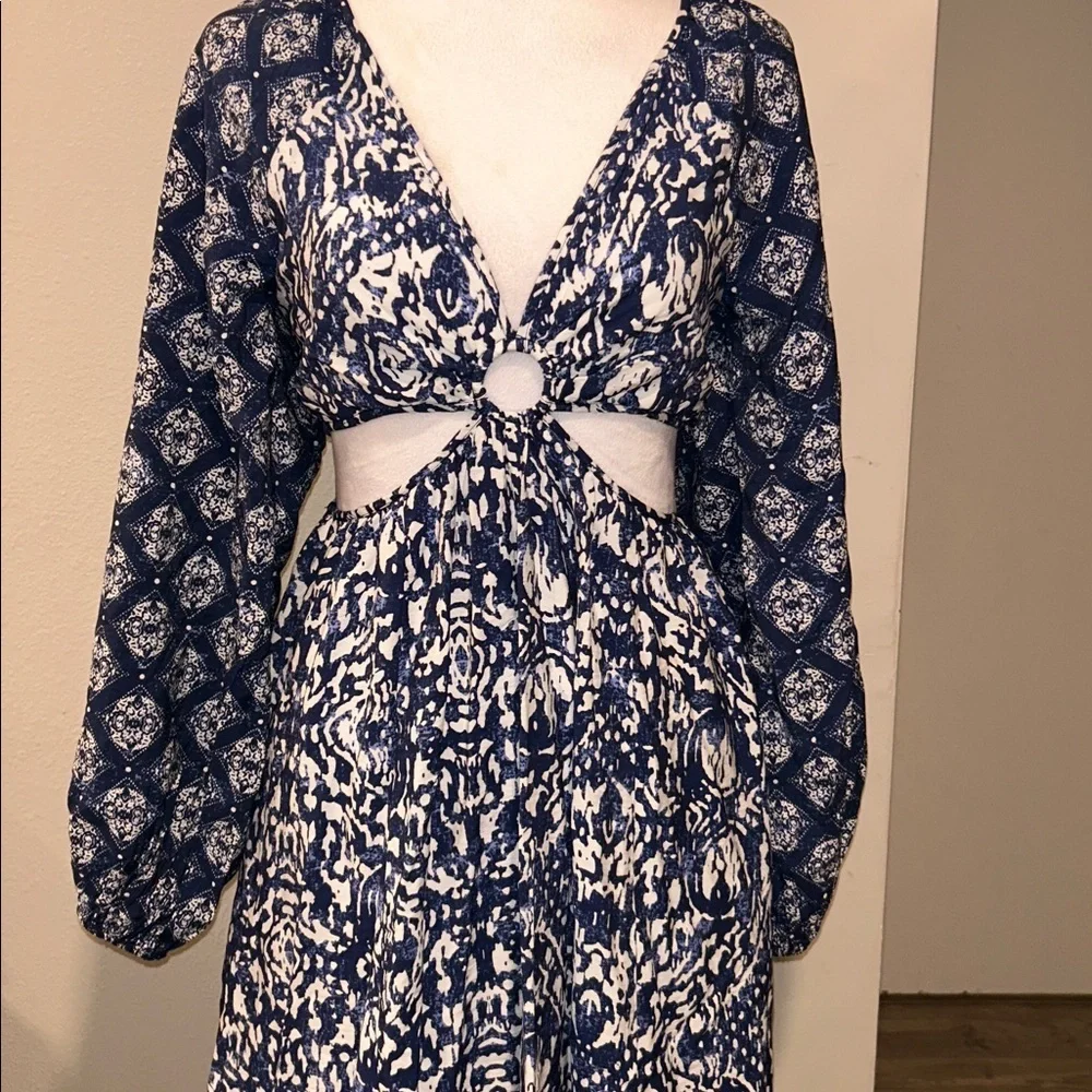 Abercrombie & Fitch Navy and White Dress Long-sleeve Plunge Cutout Maxi Dress XS